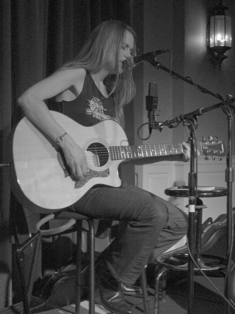 Juliana Hatfield