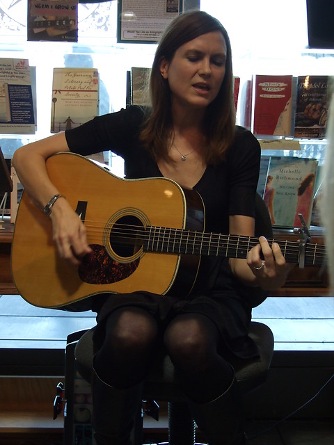 Juliana Hatfield